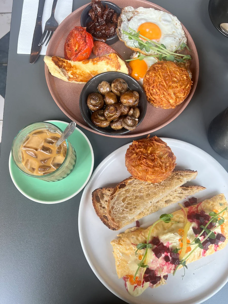 Food & drink, The Hatter and the Hare