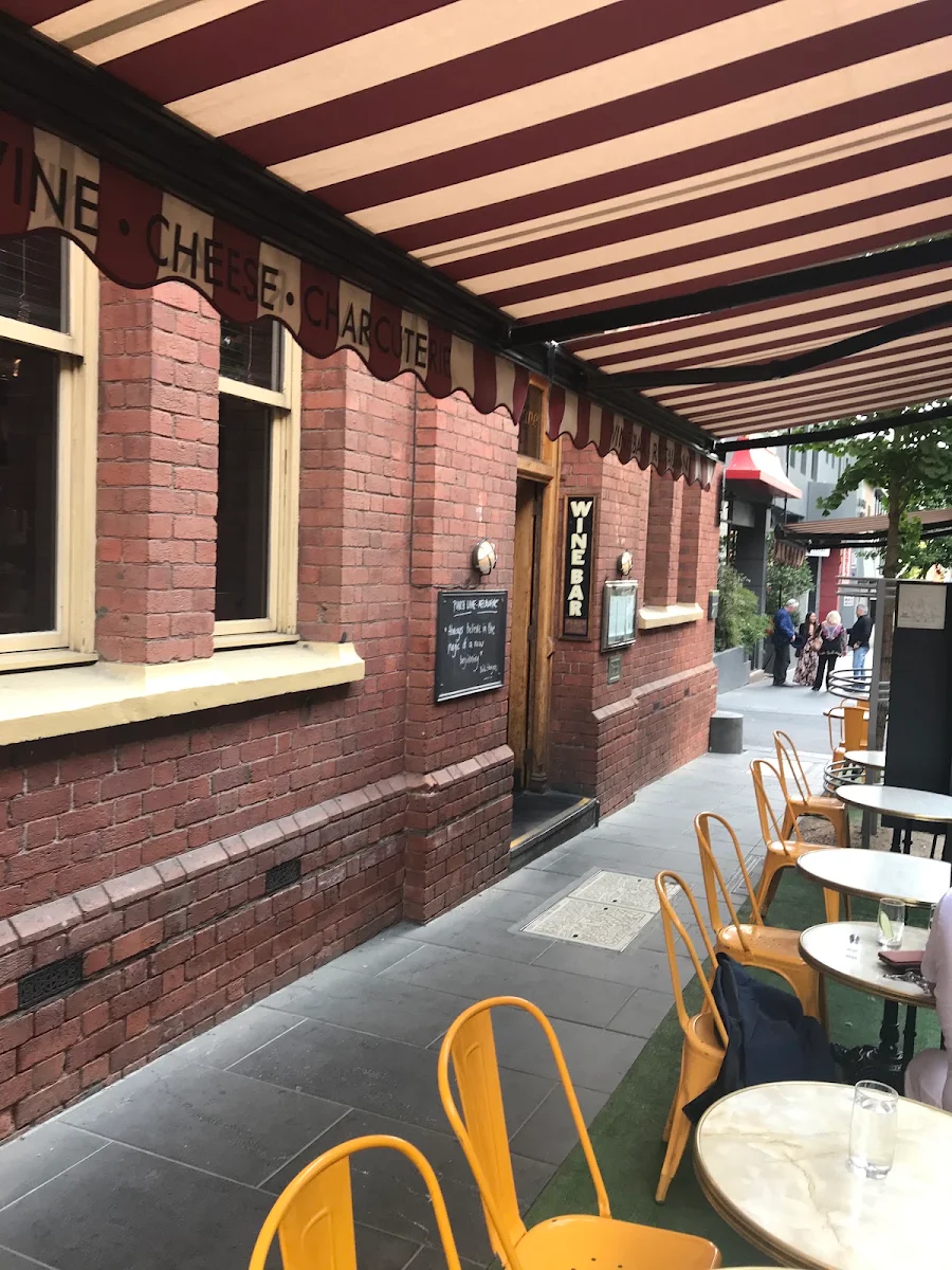 Vibe, Punch Lane Wine Bar & Restaurant