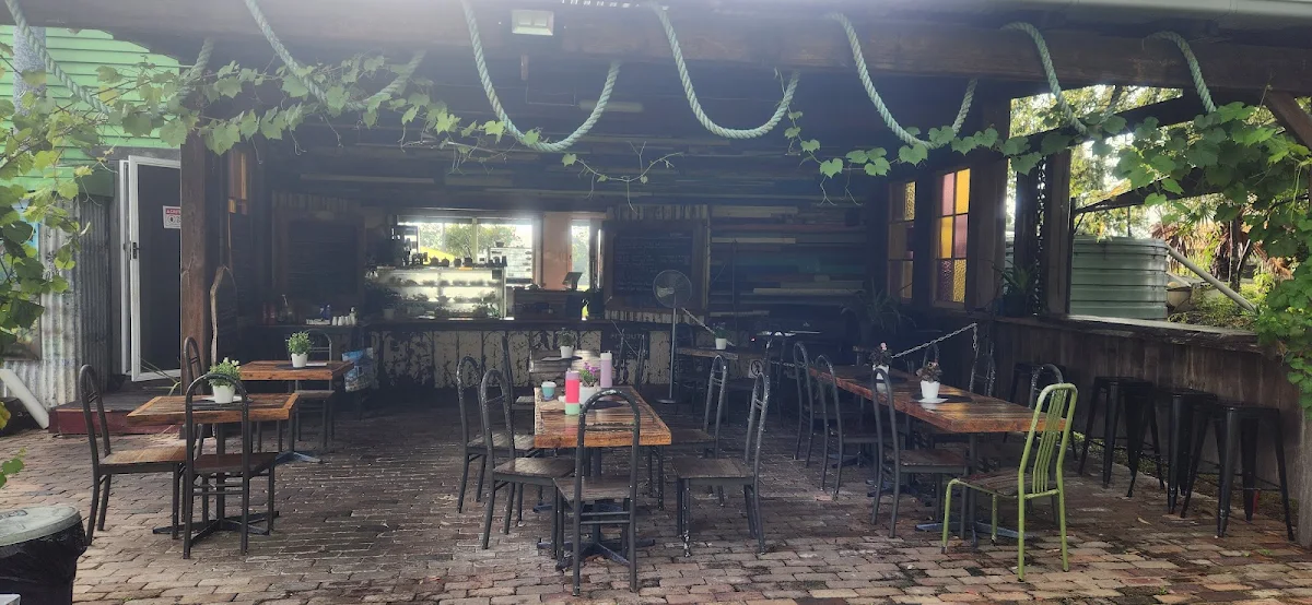 Vibe, Coolongolook Smokehouse