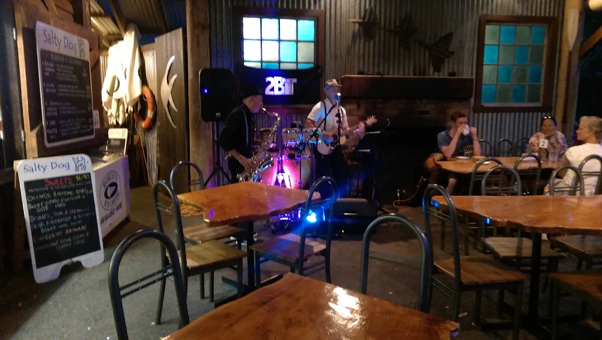 Vibe, Coolongolook Smokehouse