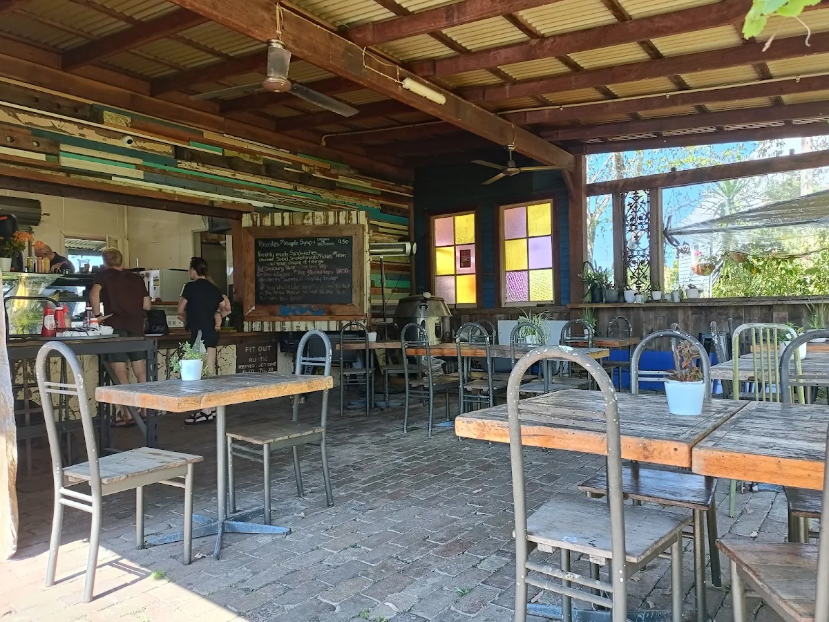 Vibe, Coolongolook Smokehouse