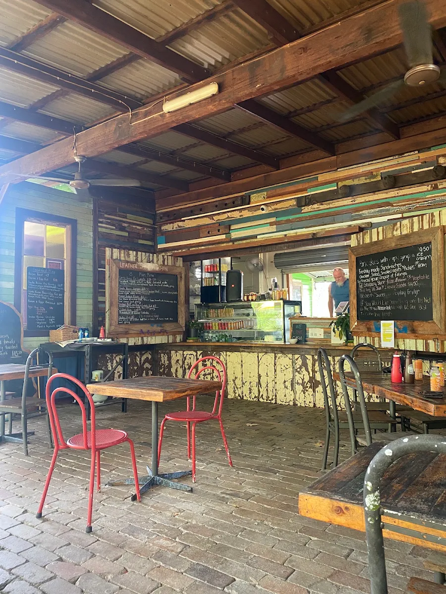 Vibe, Coolongolook Smokehouse