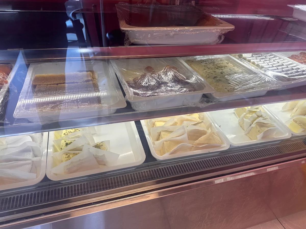Vibe, Veer Jee Eggless Bakery and Indian restaurant