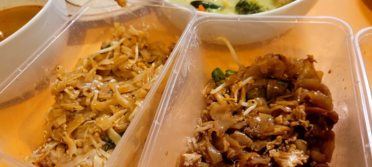 Food & drink, SR Thai Restaurant