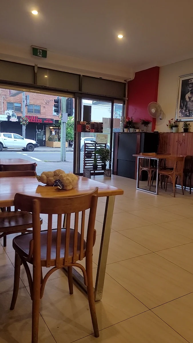 Vibe, SR Thai Restaurant