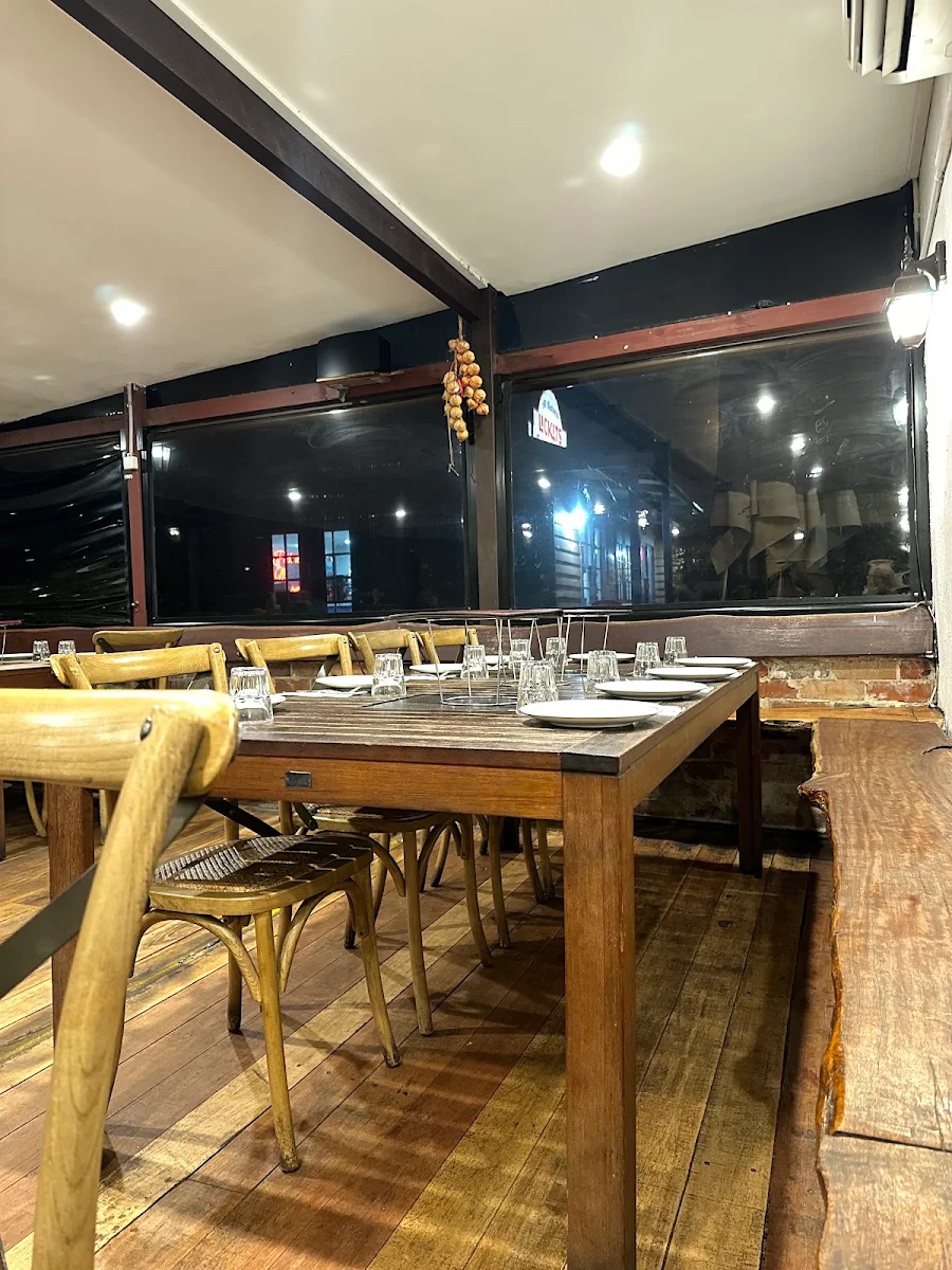 Vibe, Antico Woodfired Pizza