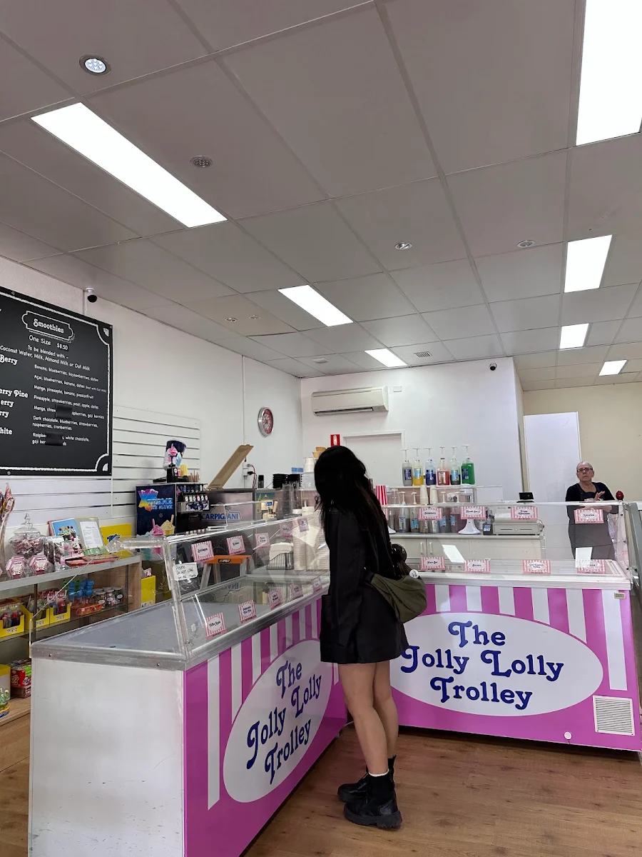 Vibe, The Jolly Lolly Trolley