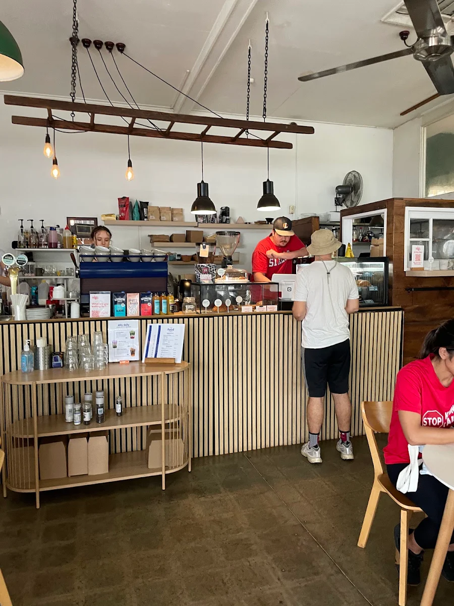 Vibe, DillyDally Coffee