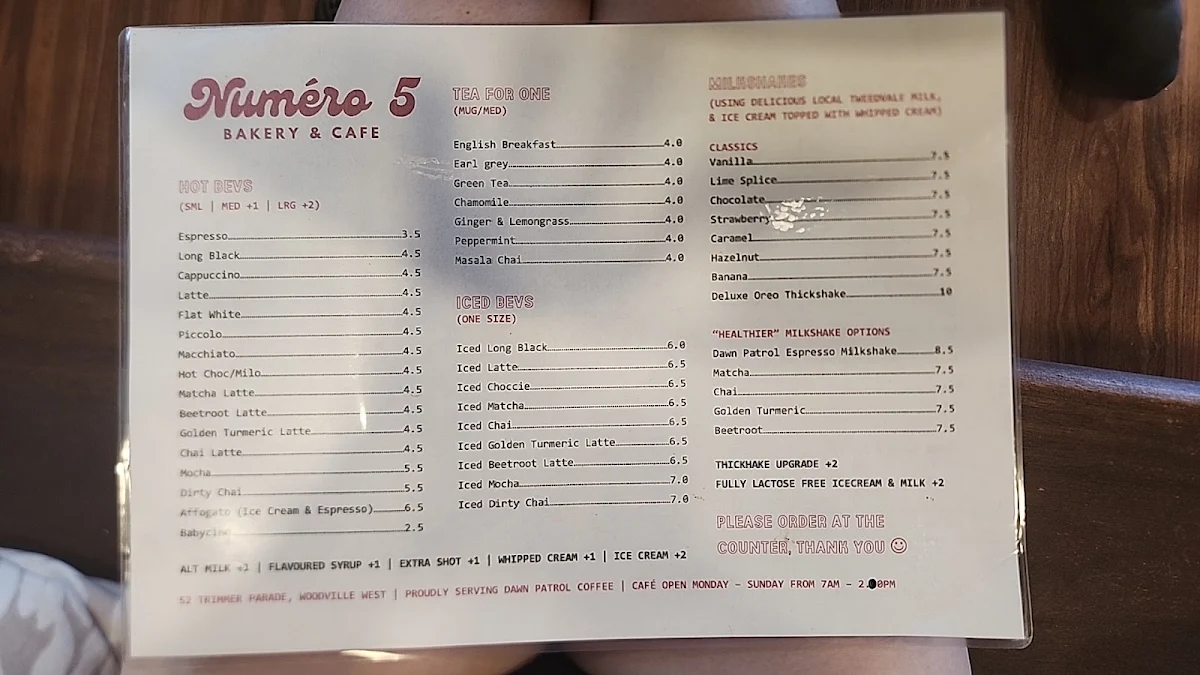 Menu, Numéro 5 Cafe