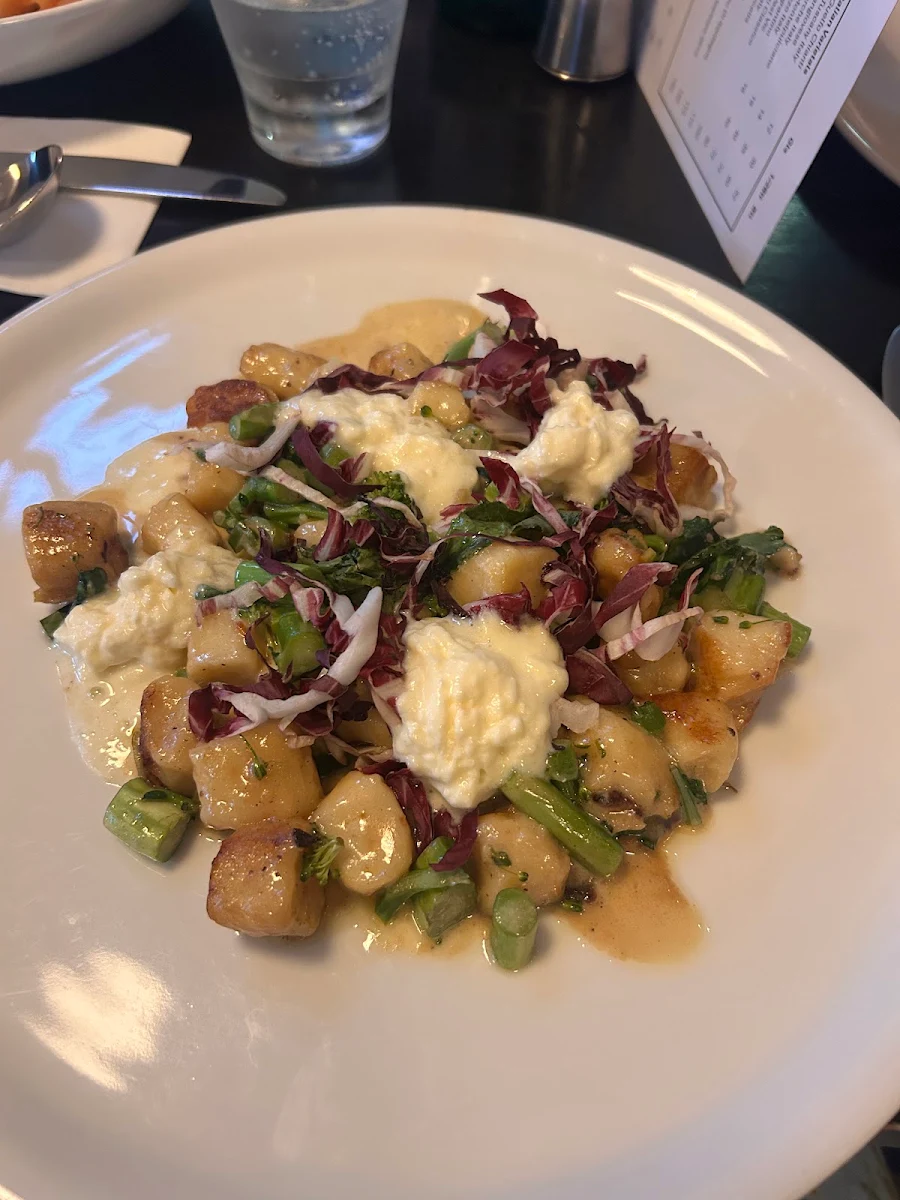 Food & drink, Belluci's Manuka