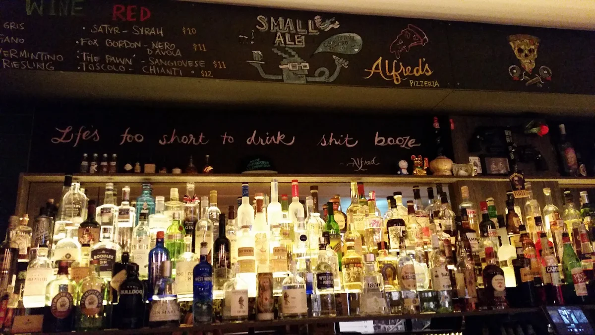 Menu, Alfred's Pizzeria
