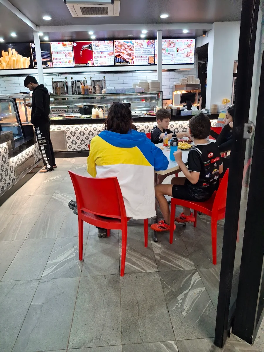 Vibe, Chickenlicious Guildford