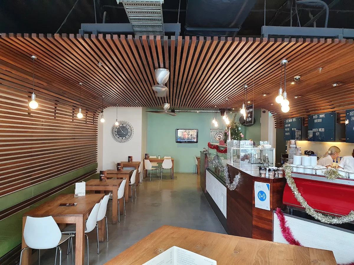 Vibe, Panache Cafe and Creperie