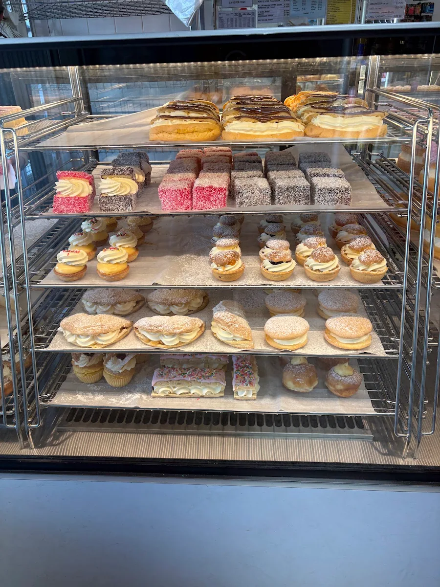 Vibe, Sargent's Cakes