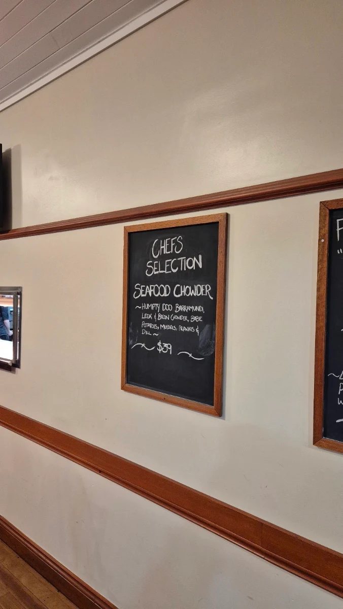 Menu, Maleny Pub