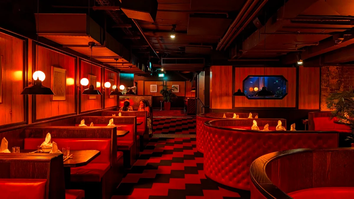 Vibe, Grandfather's Restaurant