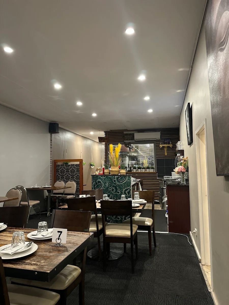 Vibe, No. 8 Thai on Griffith
