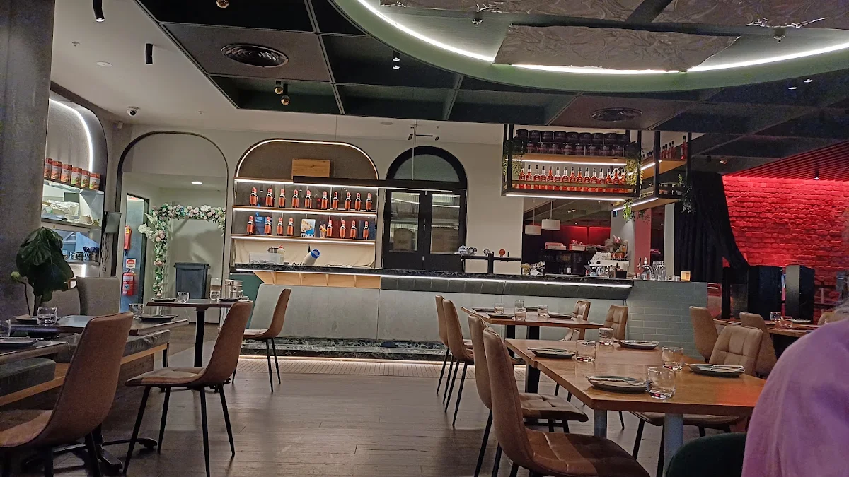 Vibe, La Costa Restaurant