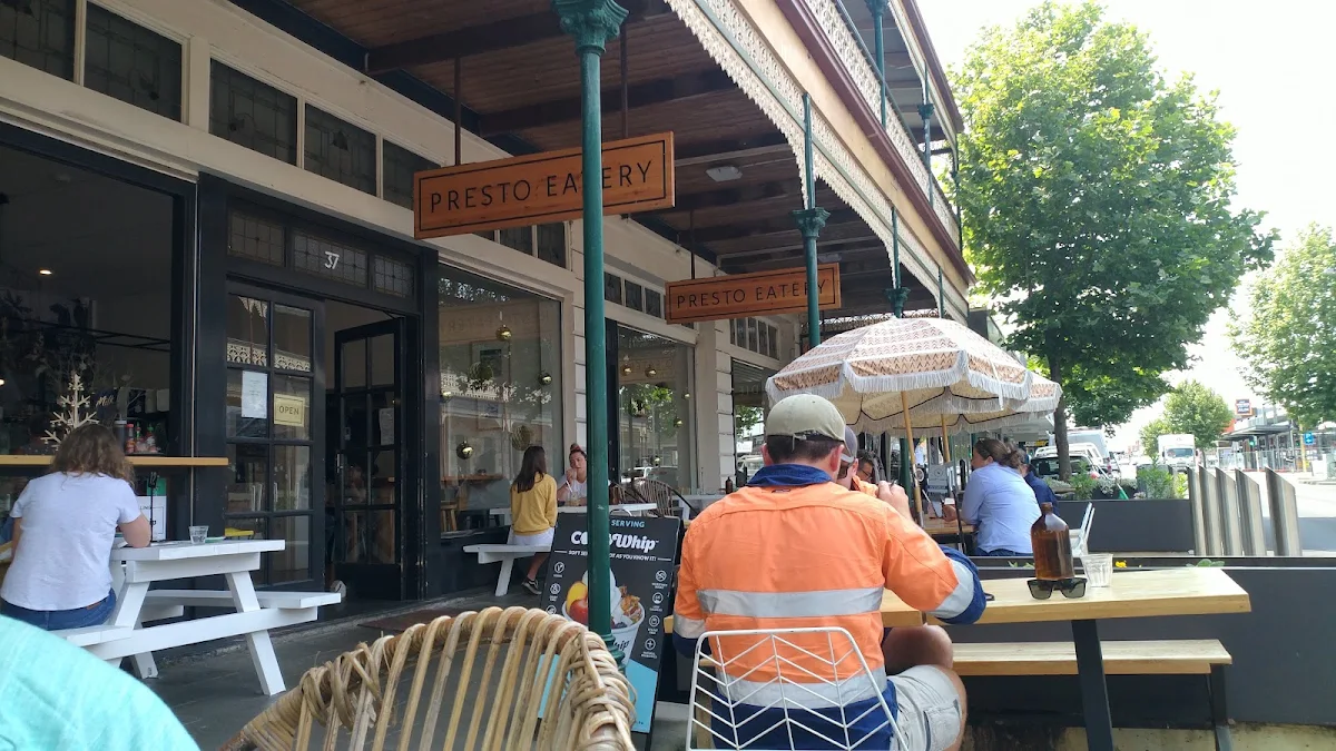 Vibe, Presto Eatery