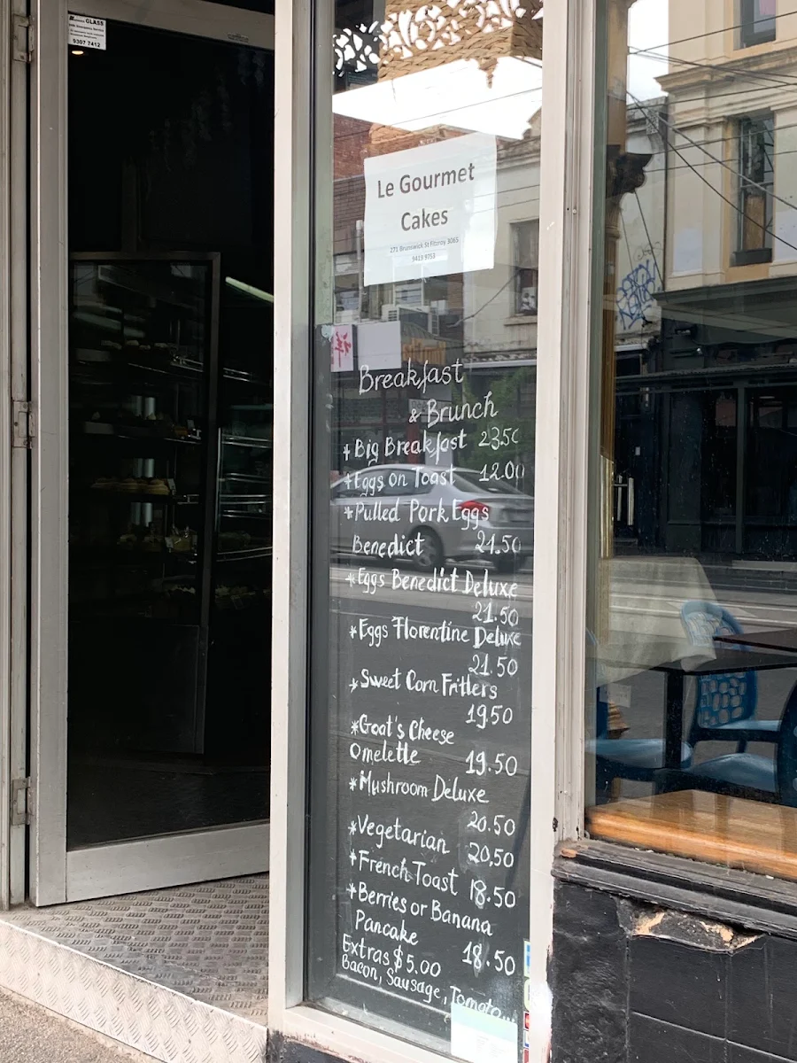 Menu, Le Gourmet Cakes