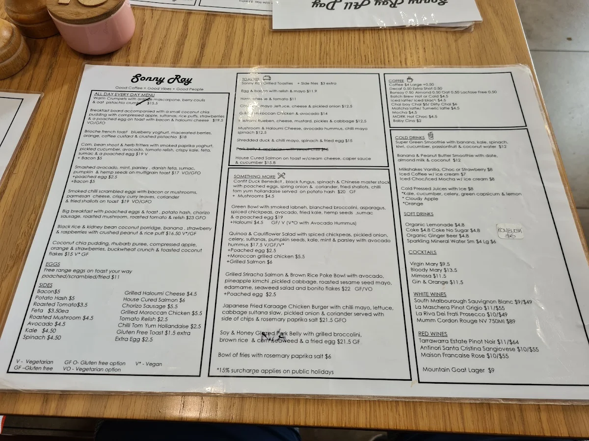 Menu, Sonny Ray