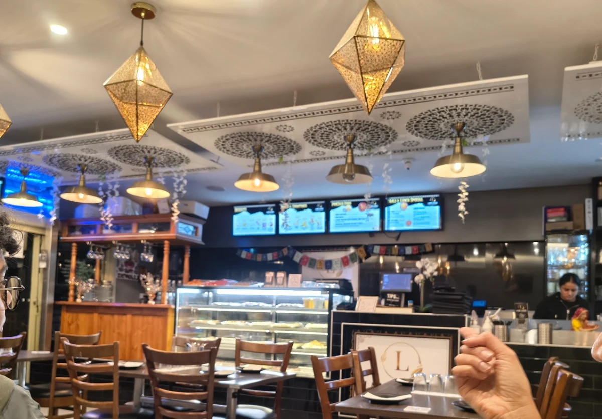Vibe, Laung Lachee Indian Restaurant