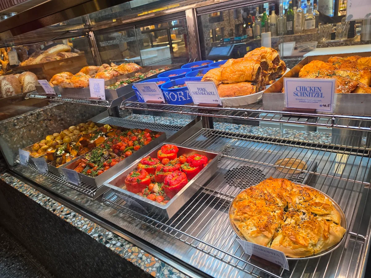 Vibe, Norma's Deli