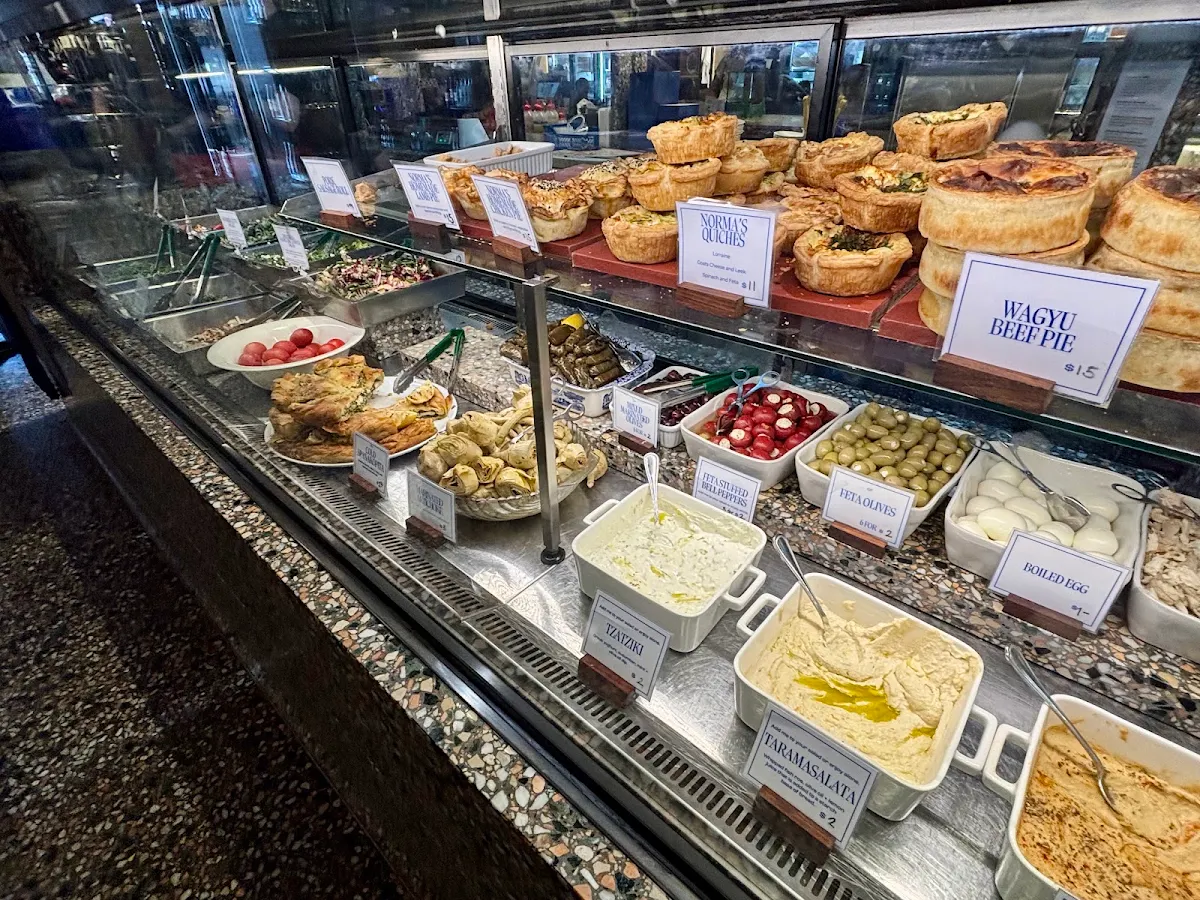 Vibe, Norma's Deli