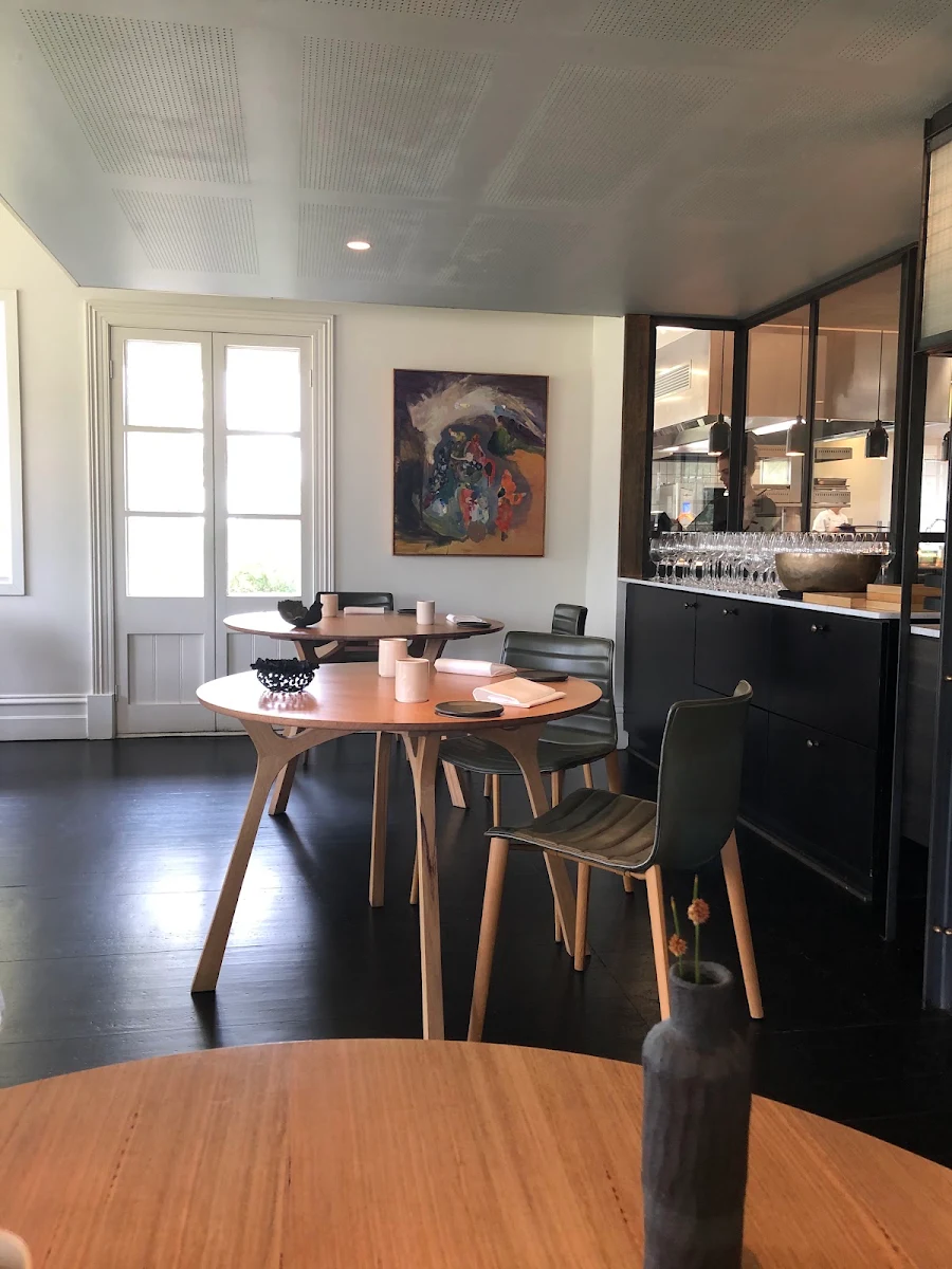 Vibe, Brae Restaurant