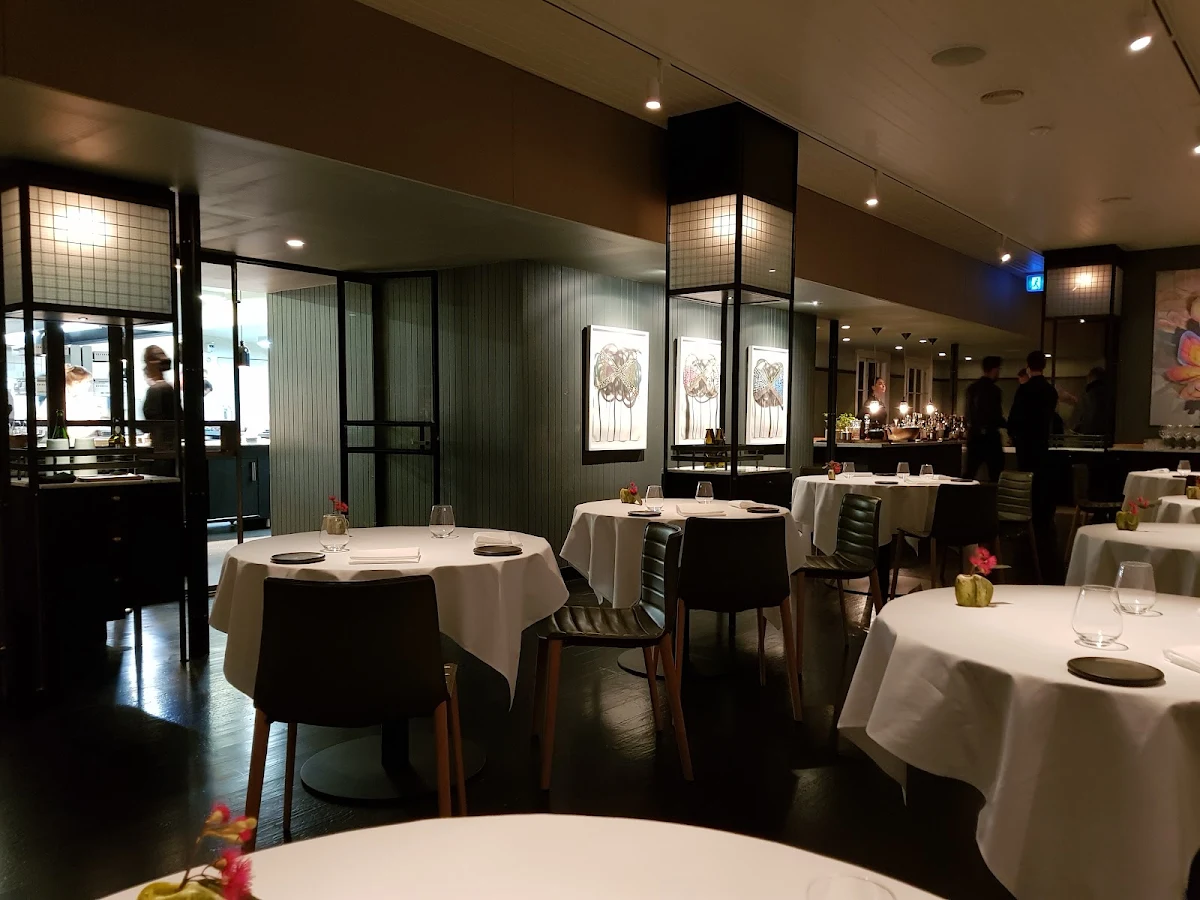 Vibe, Brae Restaurant