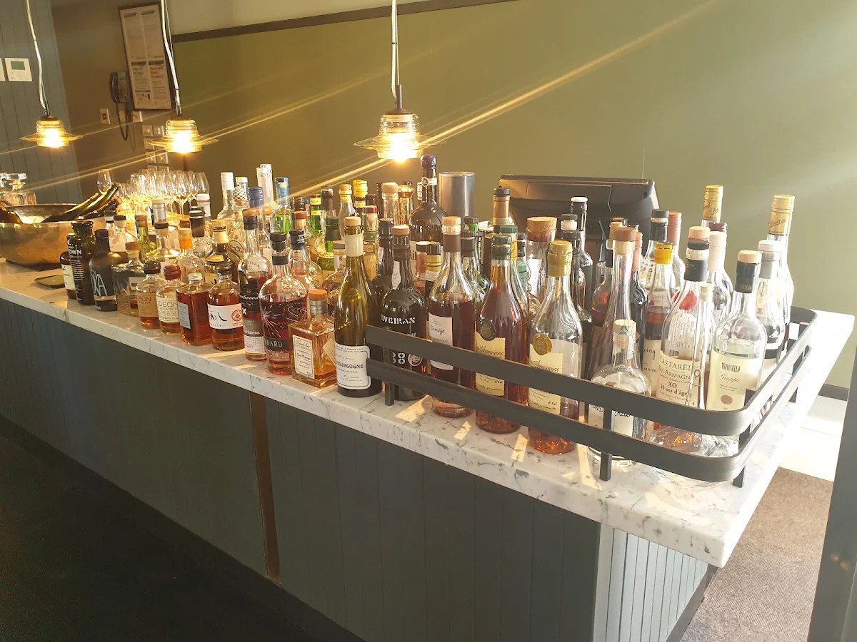 Vibe, Brae Restaurant