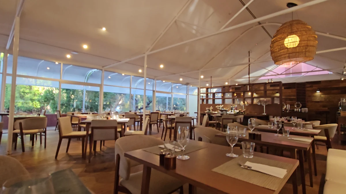 Vibe, Mangata Bistro & Bar