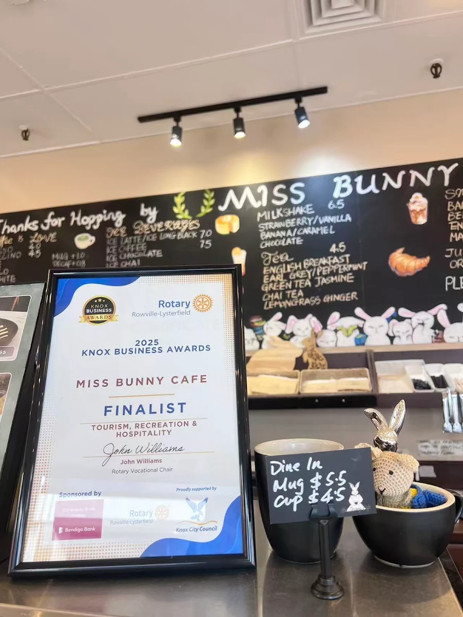 Menu, Miss Bunny Café