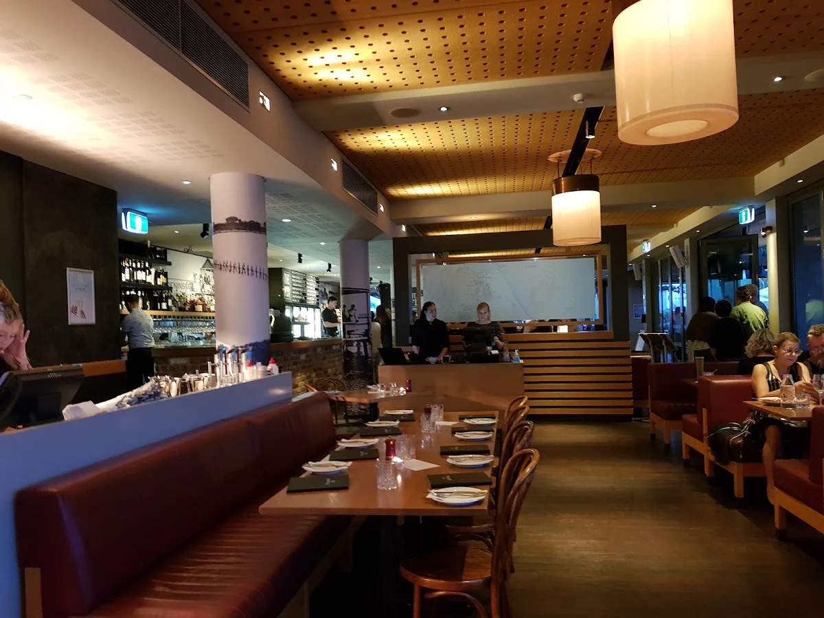 Vibe, Brewvino Bar