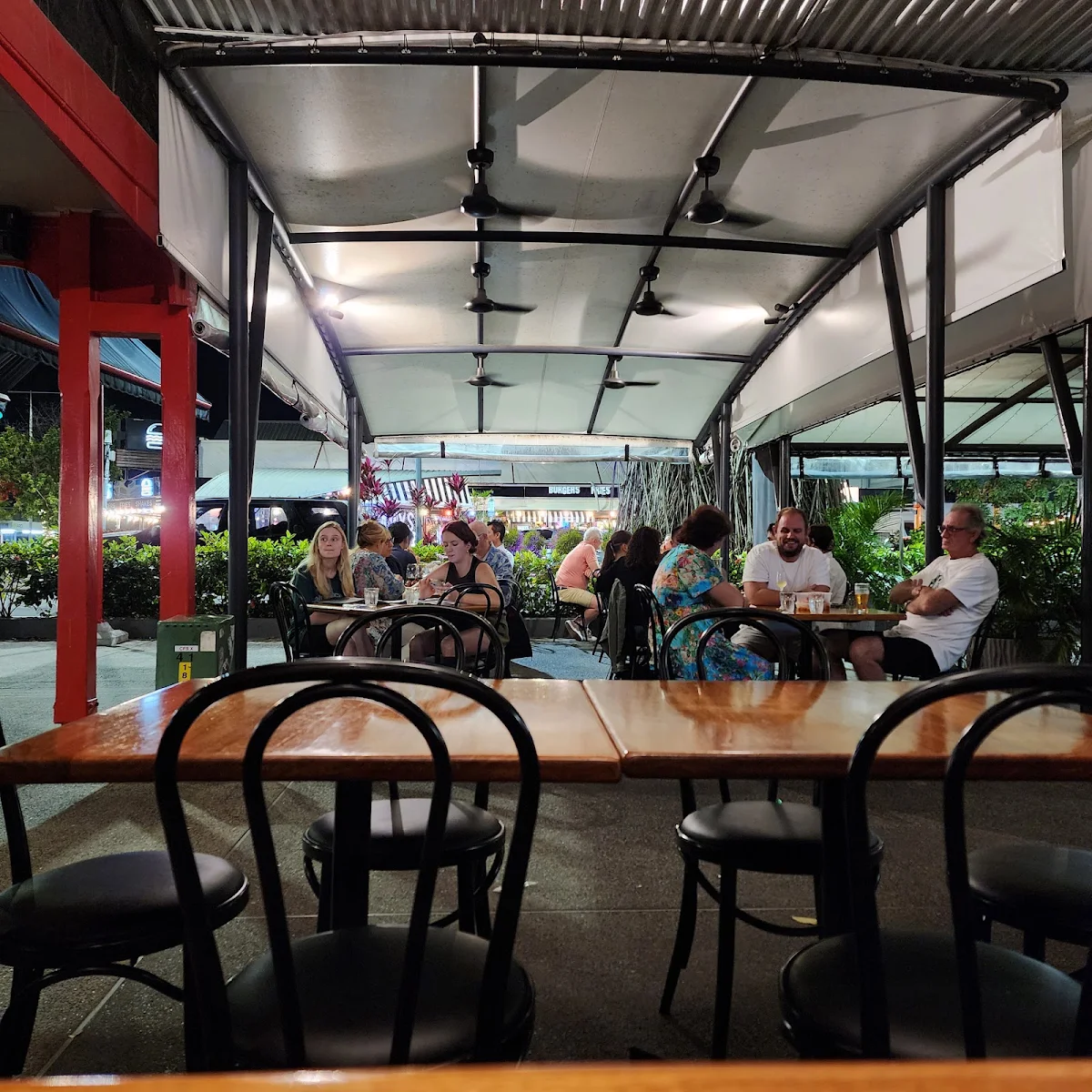 Vibe, La Fettuccina Restaurant