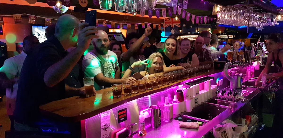 Vibe, The Downunder Bar