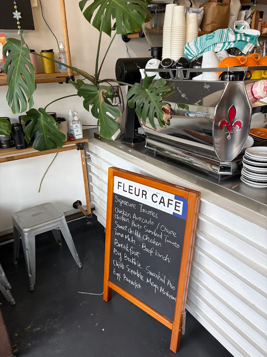 Menu, Binliang Fleur Cafe