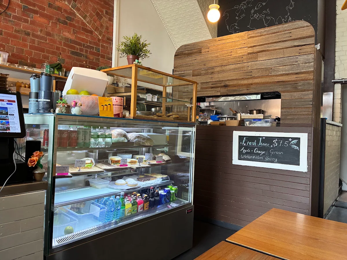 Vibe, Binliang Fleur Cafe