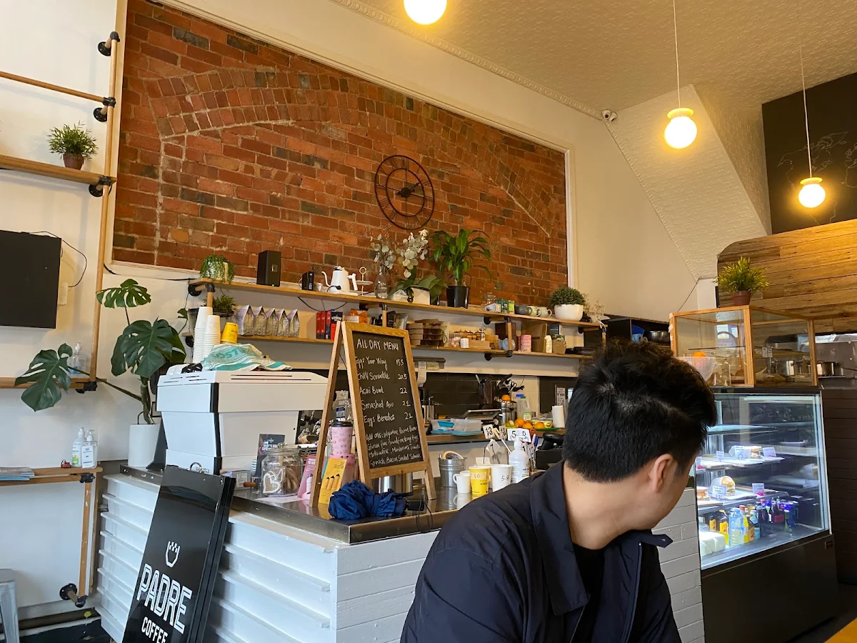 Vibe, Binliang Fleur Cafe