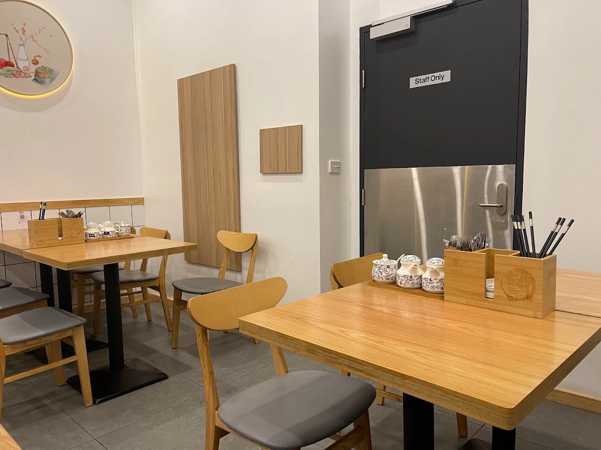 Vibe, Lucky Dumpling Kitchen M-City
