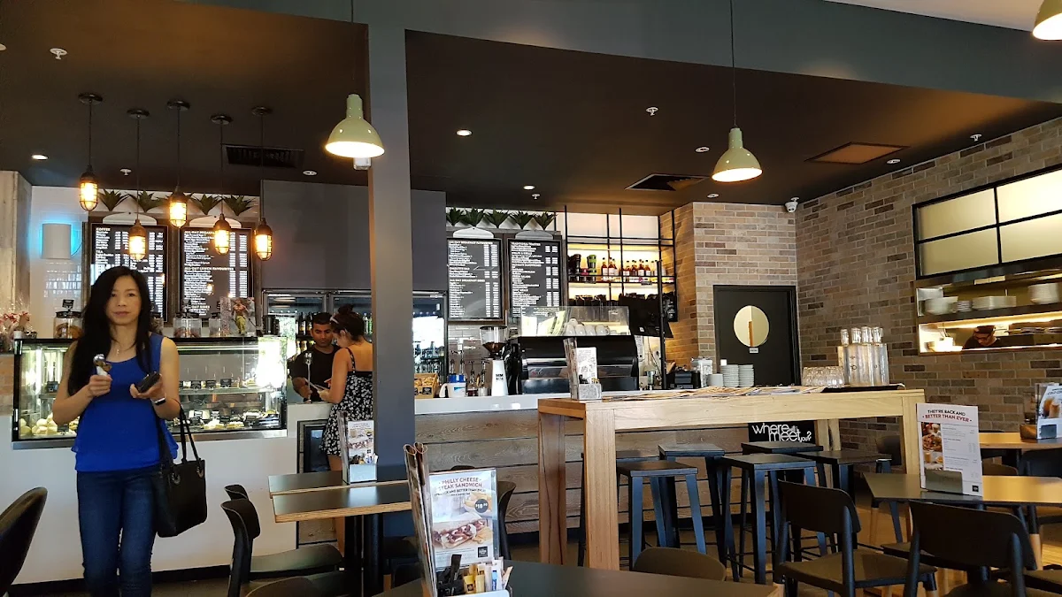 Vibe, The Coffee Club Café