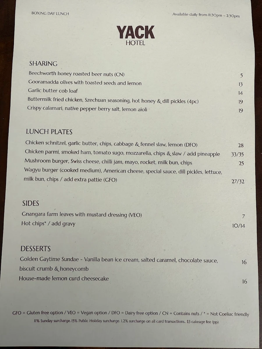 Menu, Yack Hotel