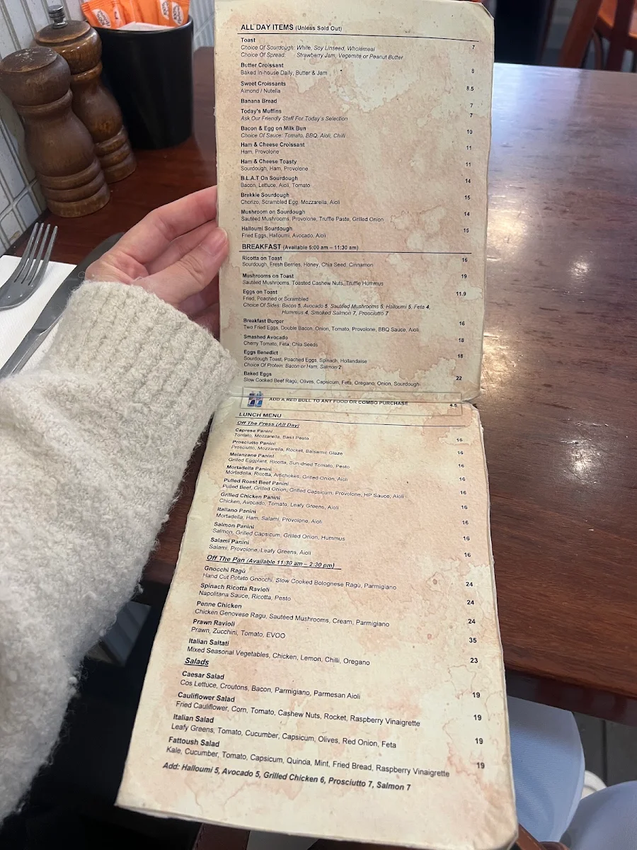 Menu, La Famiglia Cafe