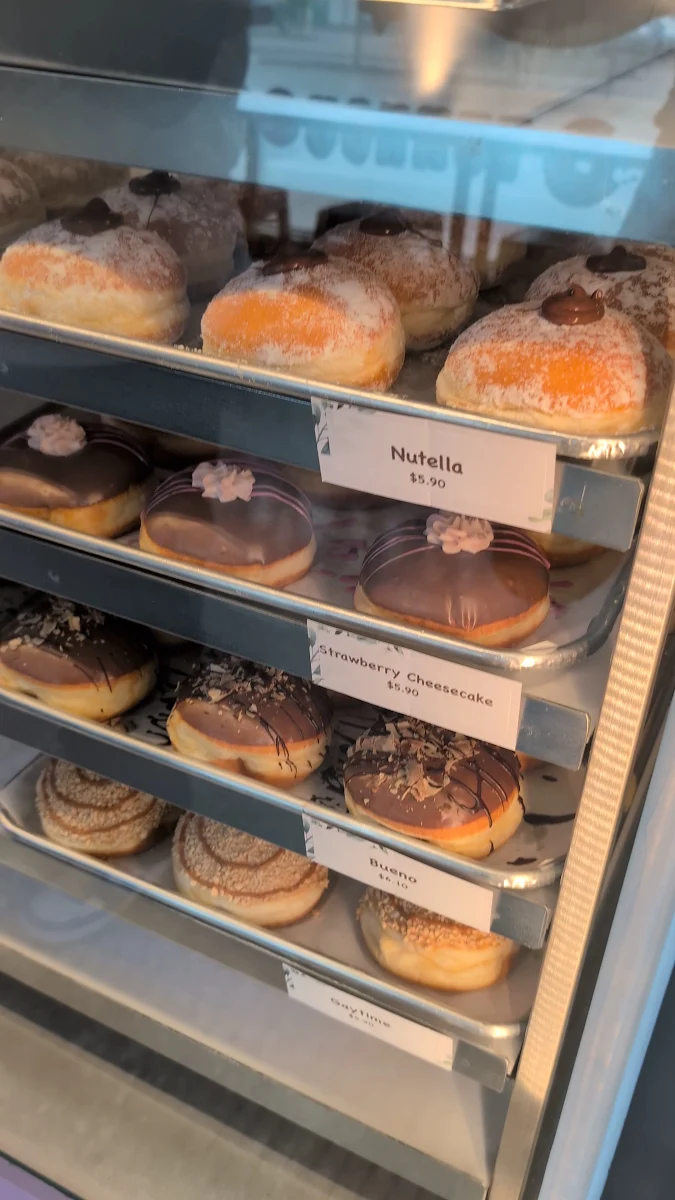 Vibe, The Doughnut Nest