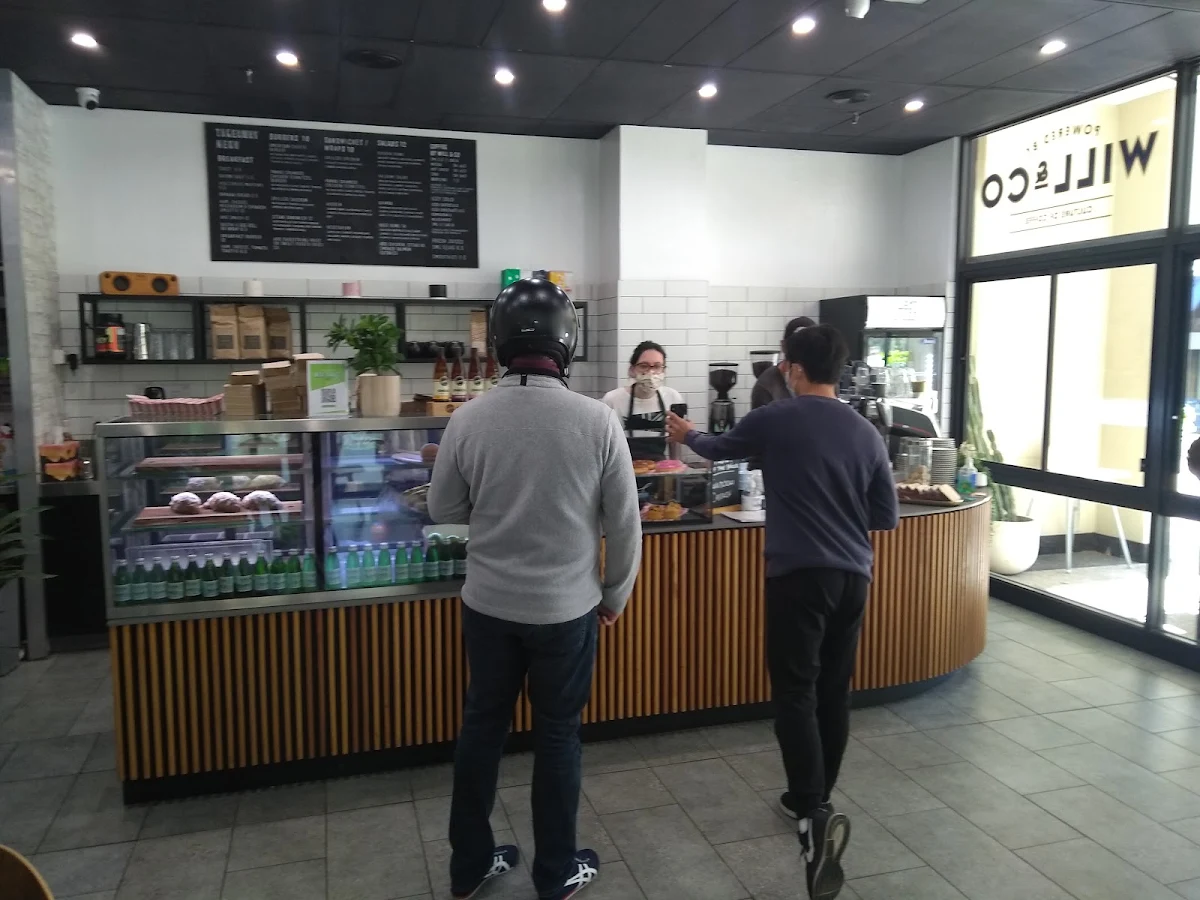 Vibe, Flock Eatery & Catering