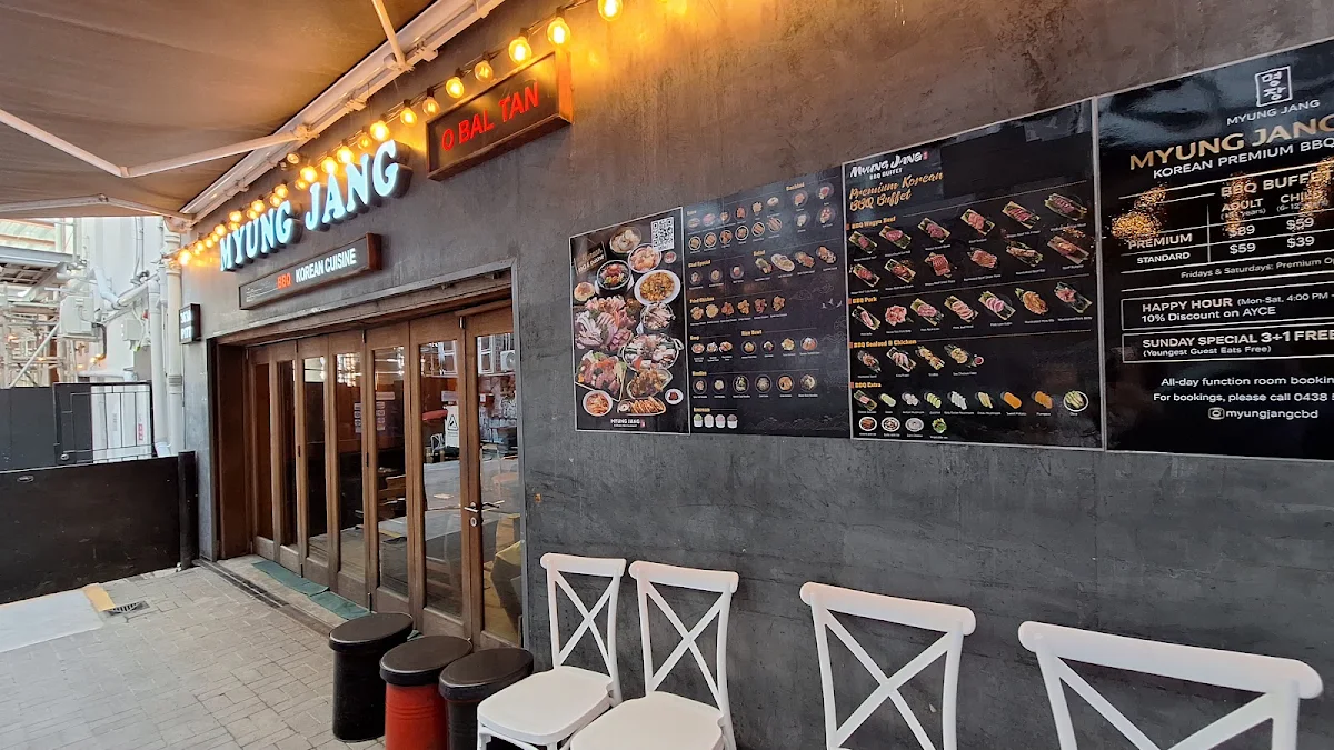 Vibe, Myung jang and Obaltan restaurant