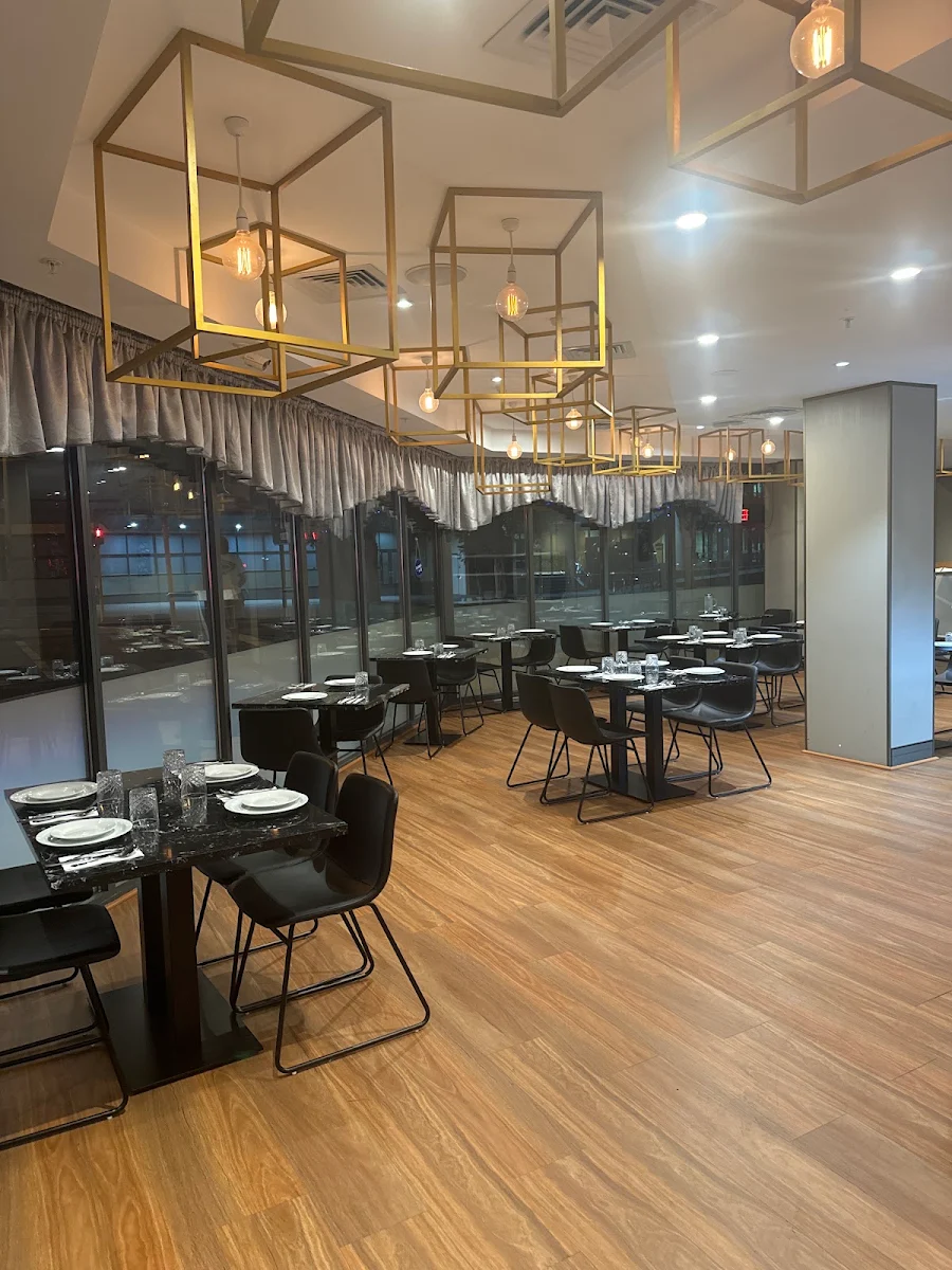 Vibe, Royal Lounge Indian Restaurant