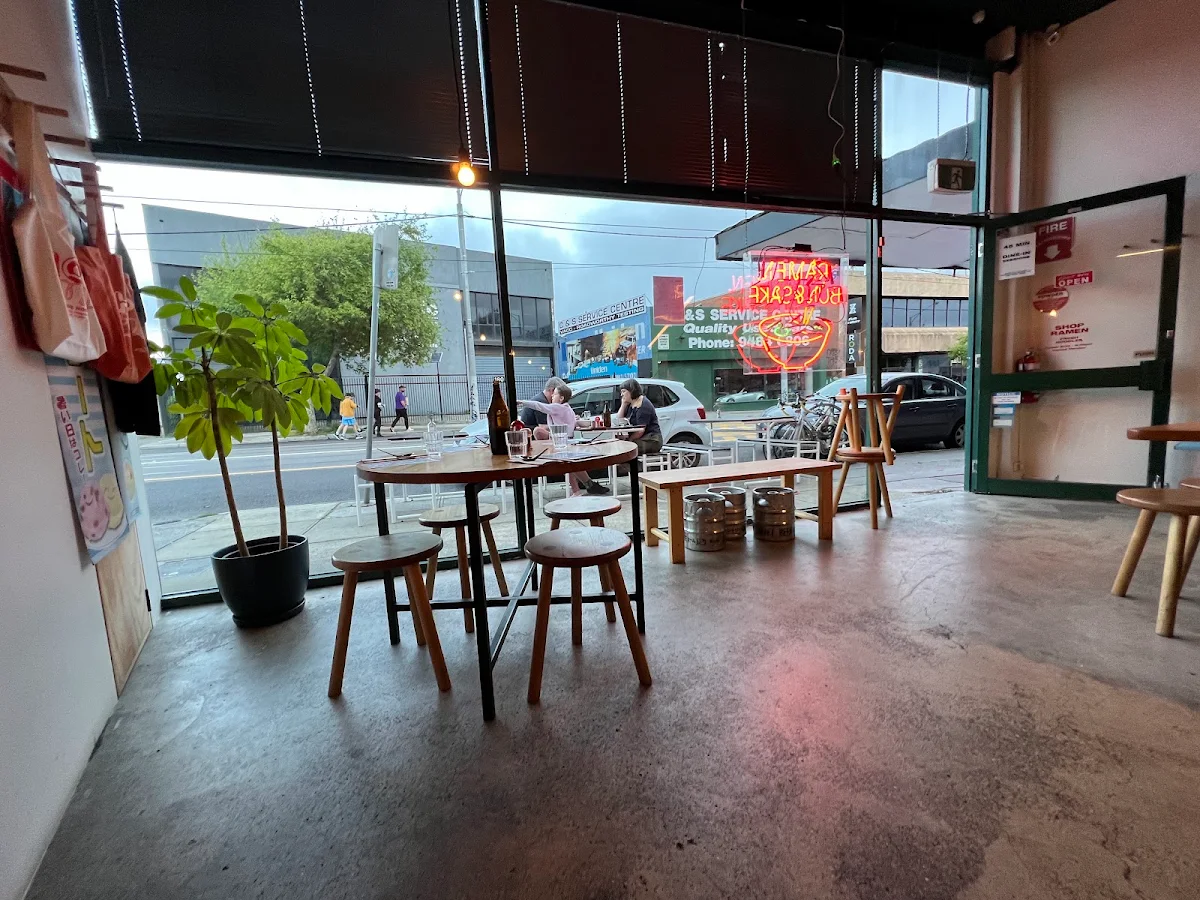 Vibe, Shop Ramen Preston