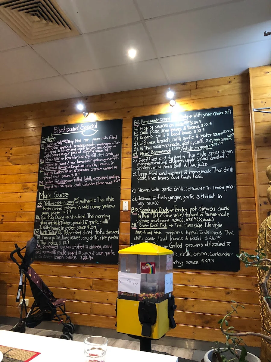 Menu, Little Siam