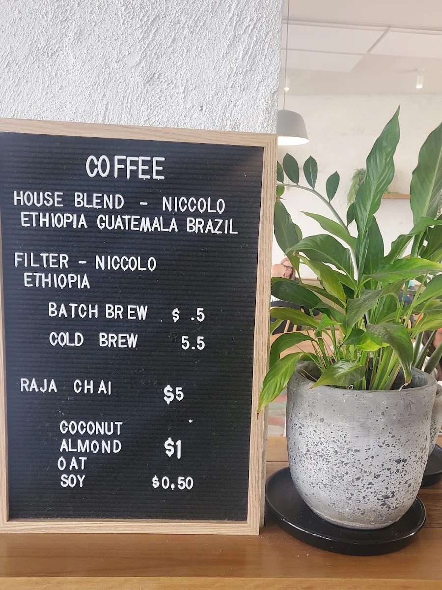 Menu, Port of Call